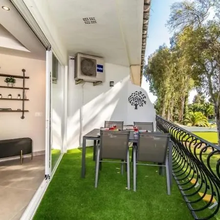 First Floor With 2 Bed Marbella